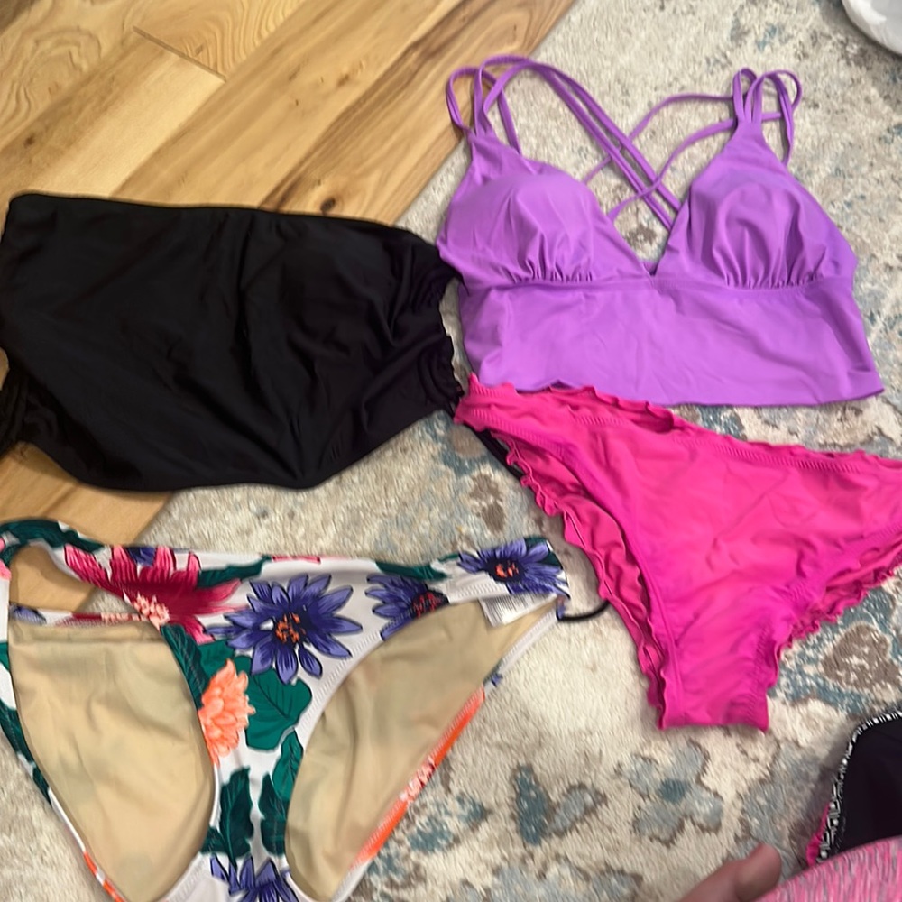 Miscellaneous bathing suit pieces all size large